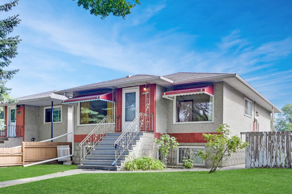 Up/Down Duplex for sale in Forest Heights The Esposito Real Estate