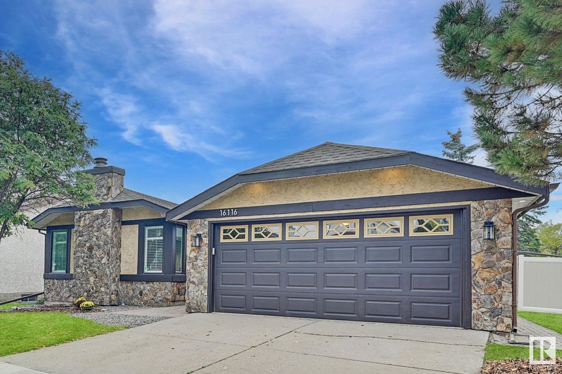 Beautifully Renovated 5 Bedroom Home in Beaumaris The Esposito Real