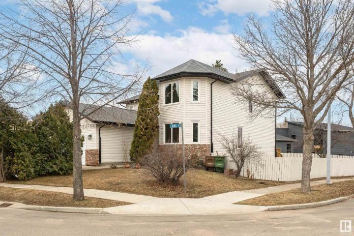 14 Laird Place, Lacombe Park, St. Albert 2